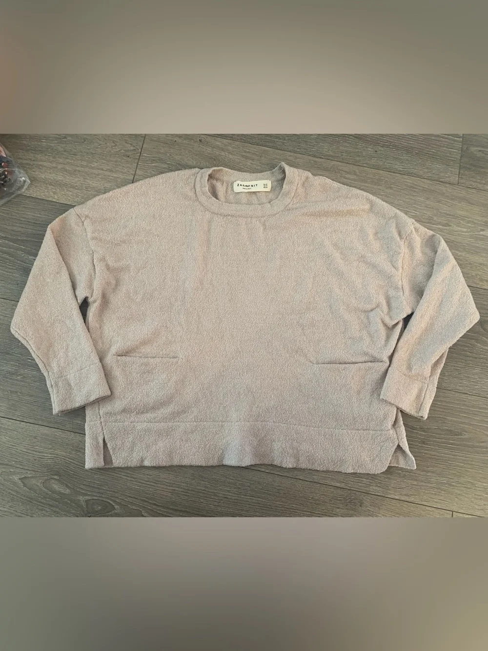 Zara Beige Boucle Knit Long Sleeve Crewneck Pullover Pocket Sweater Size Medium